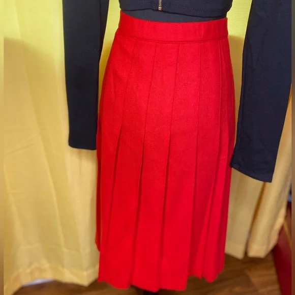 Wardrobe Maker Vintage Red Pleated Skirt Size 14 - Picture 5 of 5